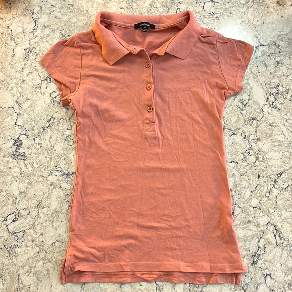 Pink button up ambiance shirt. Medium.